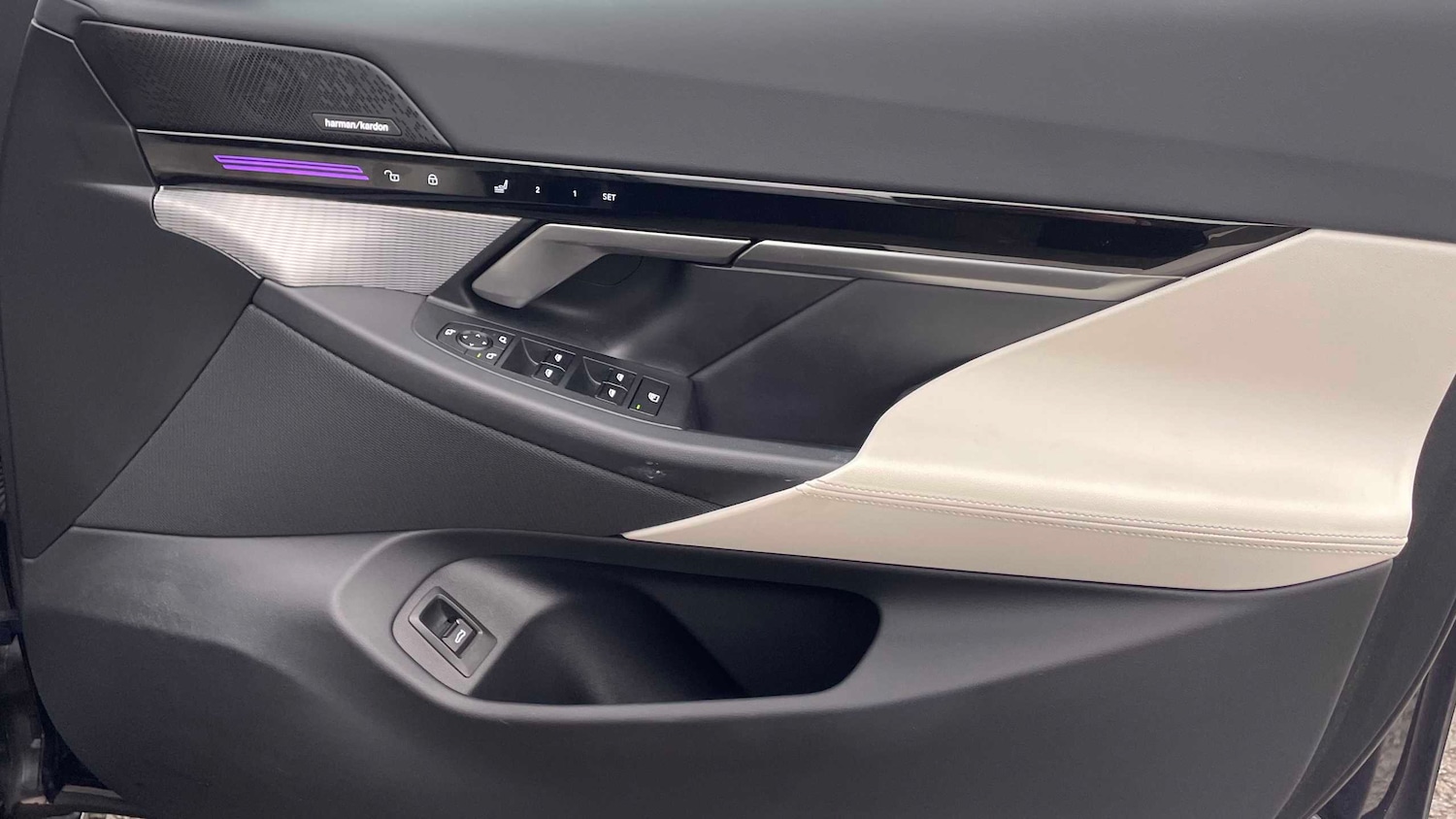 Used BMW 5 Series 2024 for sale - 77270045: Photo 24