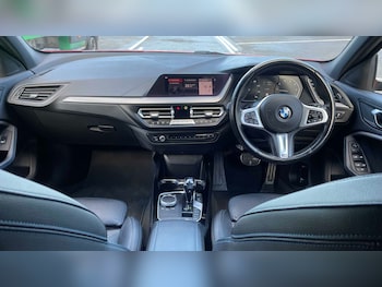 Used BMW 1 Series 2020 for sale - 76705080: Photo