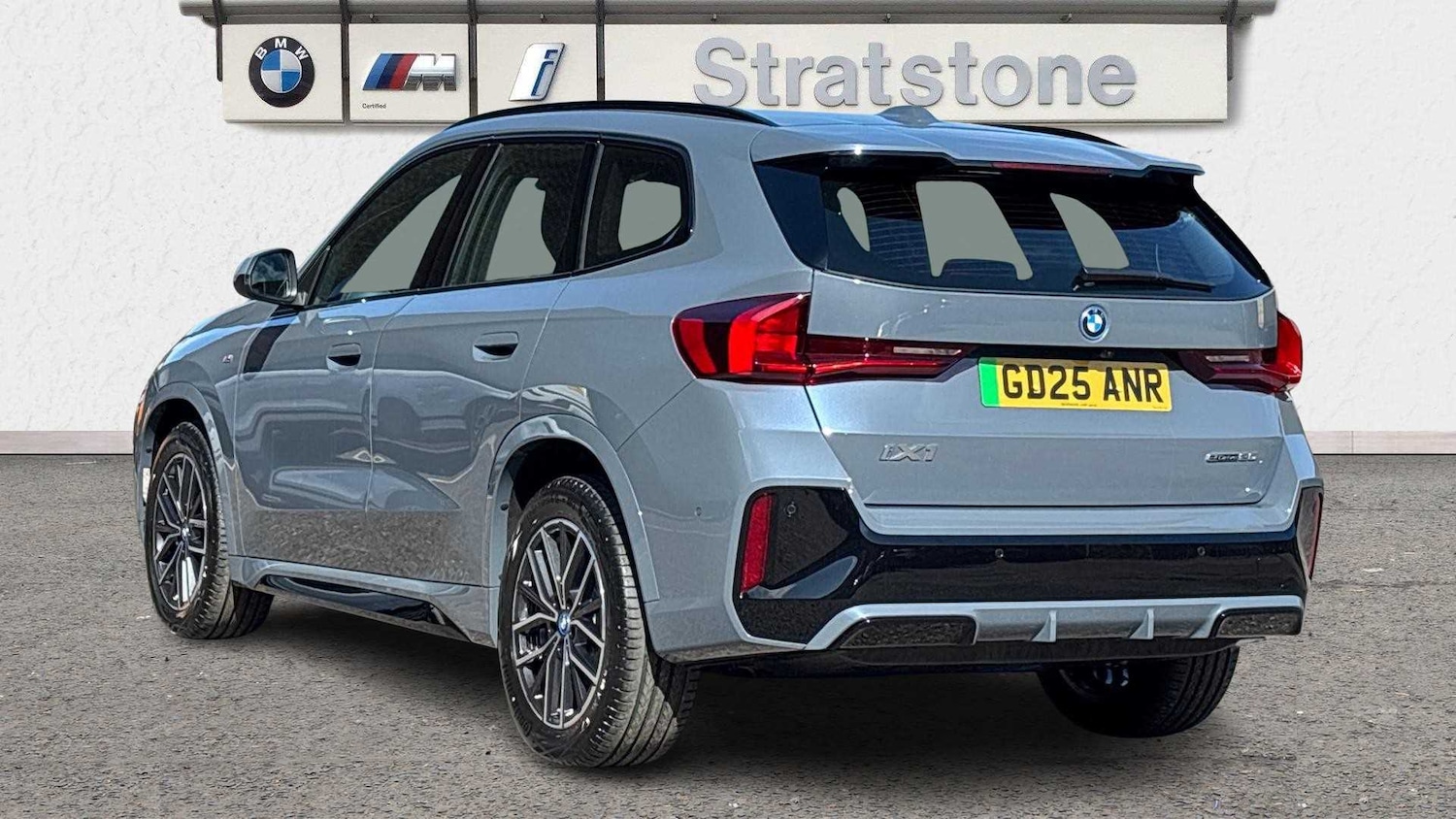 Used BMW iX1 2025 for sale - 76718090: Photo 2