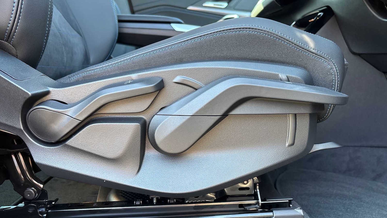 Used BMW iX1 2025 for sale - 76718090: Photo 28