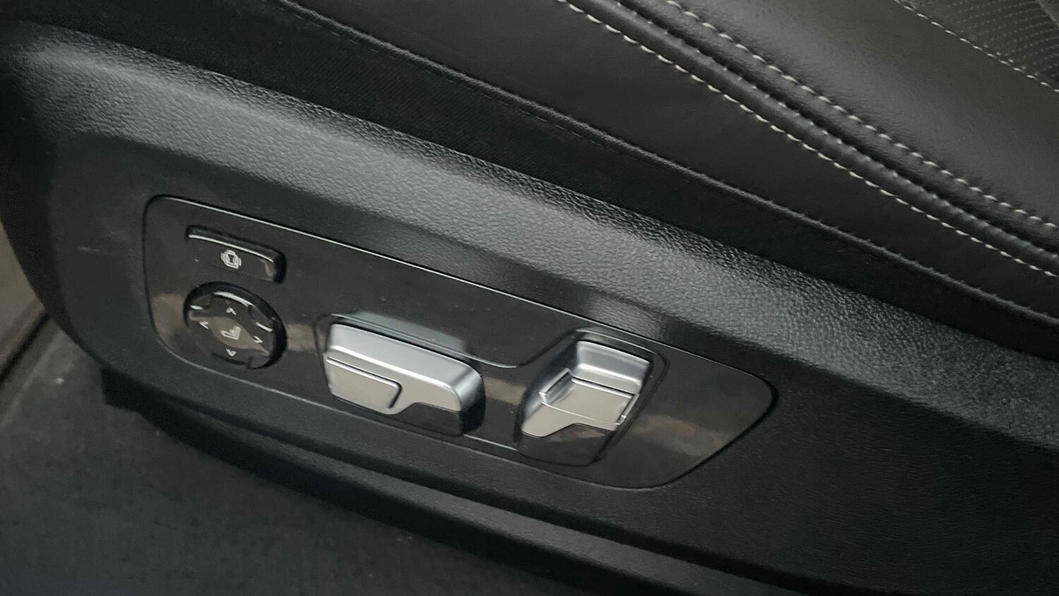 Used BMW X6 2024 for sale - 76732352: Photo 32