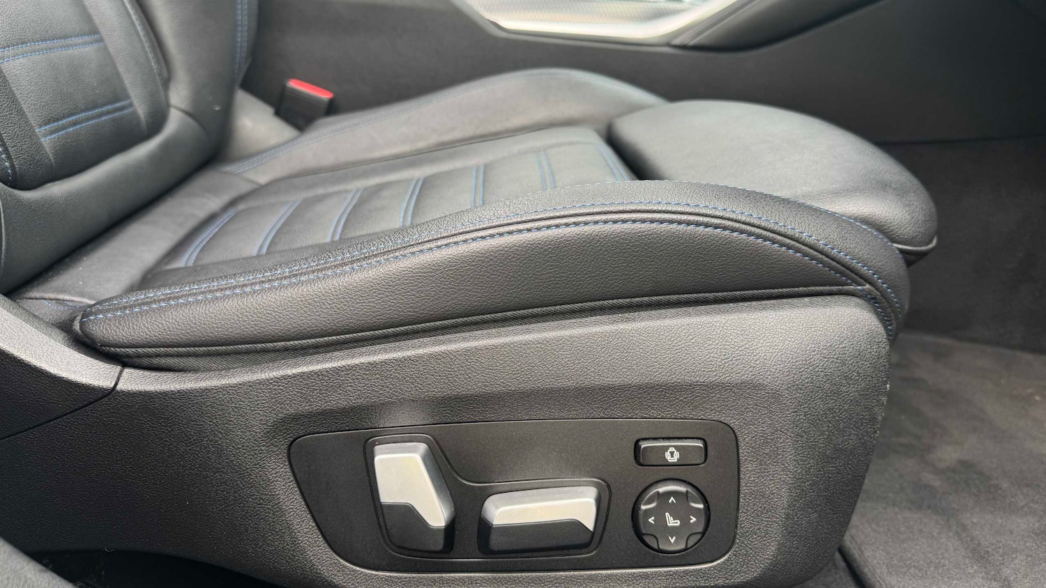 Used BMW i4 for sale - 77756453: Photo 23