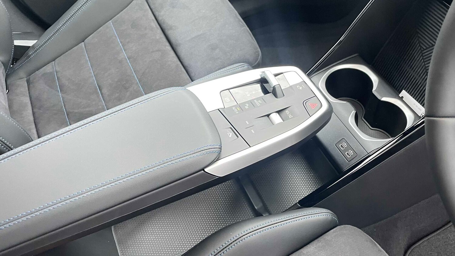 Used BMW iX2 2025 for sale - 77756527: Photo 7