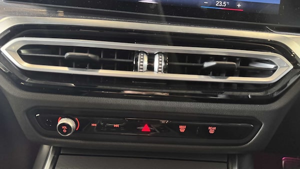 Used BMW 3 Series 2025 for sale - 75216875: Photo 16