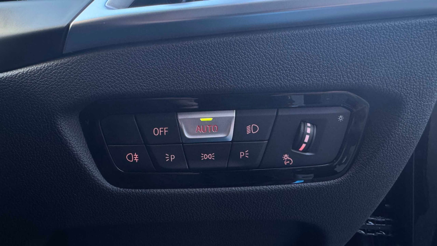 Used BMW 3 Series 2025 for sale - 77178987: Photo 25