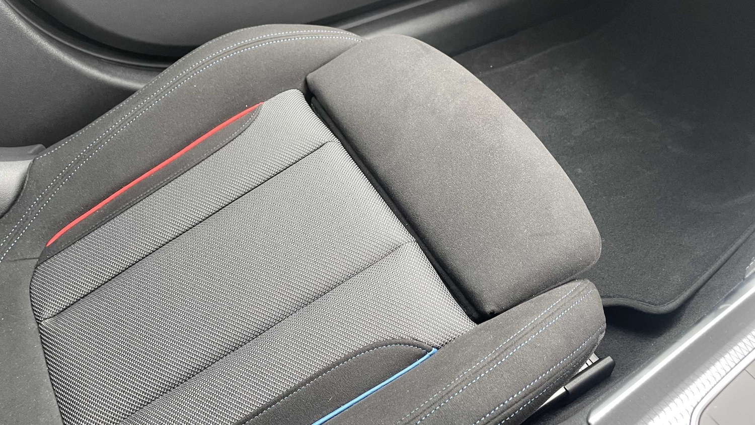 Used BMW 4 Series 2025 for sale - 76310805: Photo 28