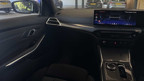 Used BMW 3 Series 2025 for sale - 75218606: Photo 6
