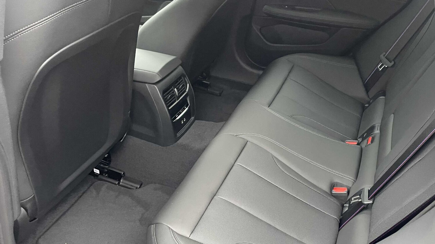 Used BMW i4 2025 for sale - 76272209: Photo 13