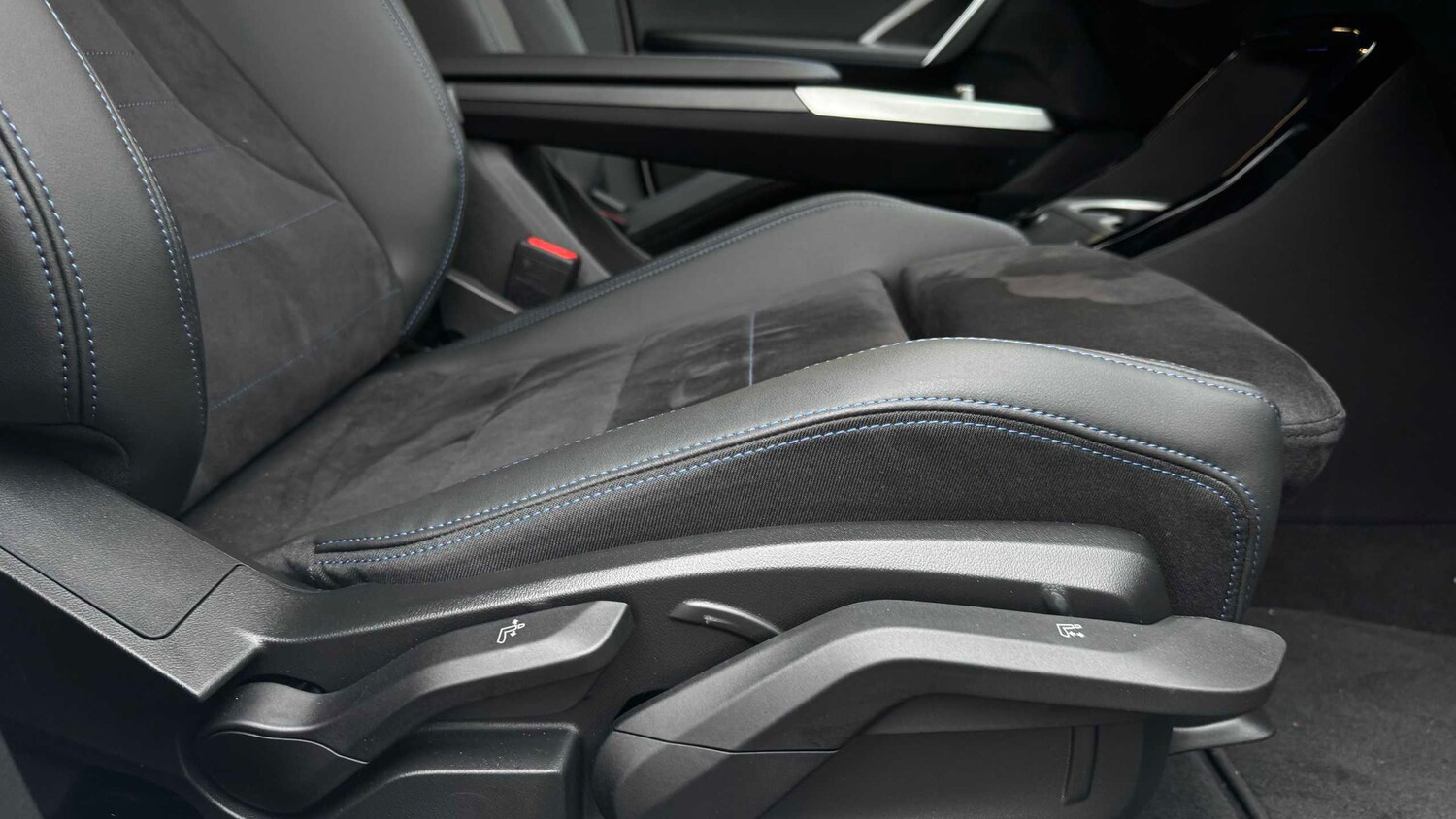 Used BMW iX2 2025 for sale - 77756720: Photo 25