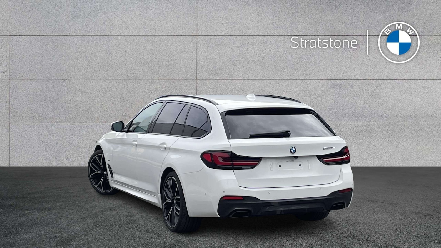 Used BMW 5 Series 2023 for sale - 77995940: Photo 2