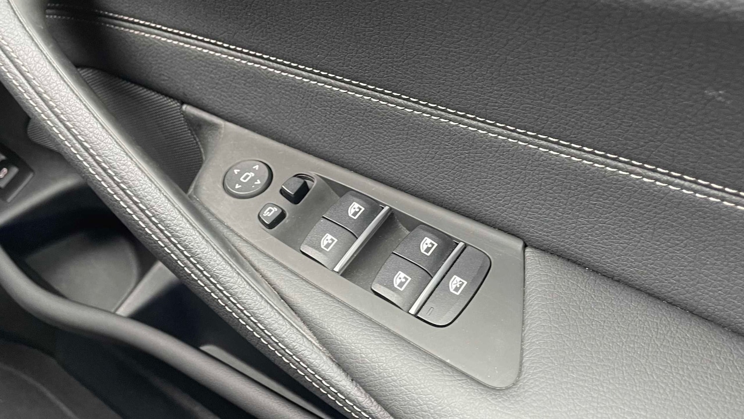 Used BMW 5 Series 2023 for sale - 77995940: Photo 29