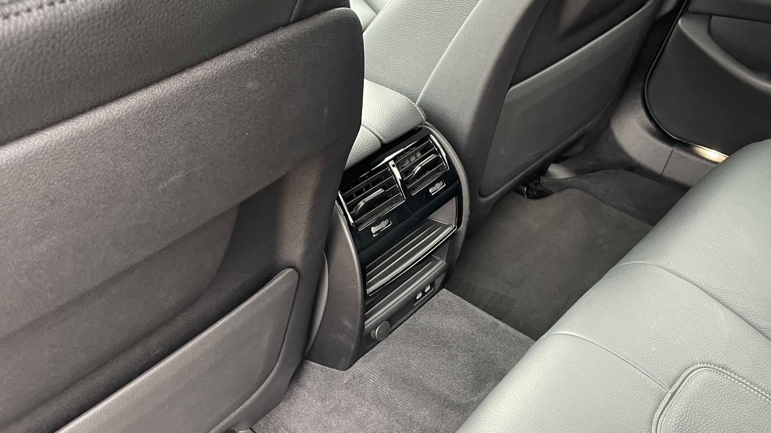 Used BMW 5 Series 2023 for sale - 77995940: Photo 30