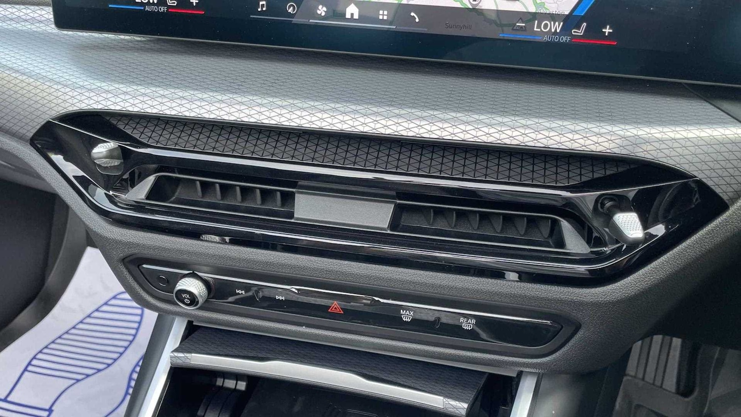 Used BMW M4 2025 for sale - 77347985: Photo 15