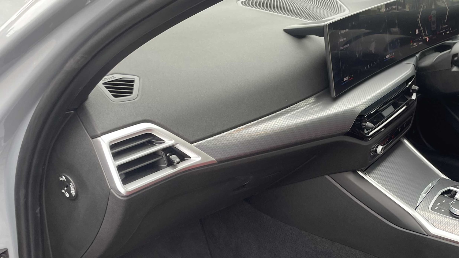 Used BMW 3 Series 2025 for sale - 76310781: Photo 7