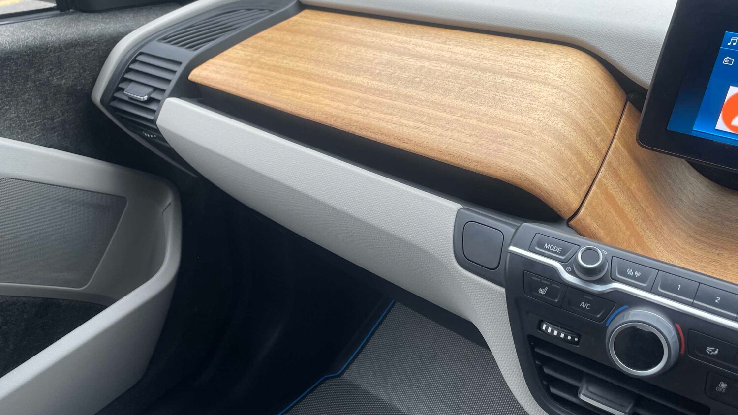 Used BMW i3 2022 for sale - 77443414: Photo 21