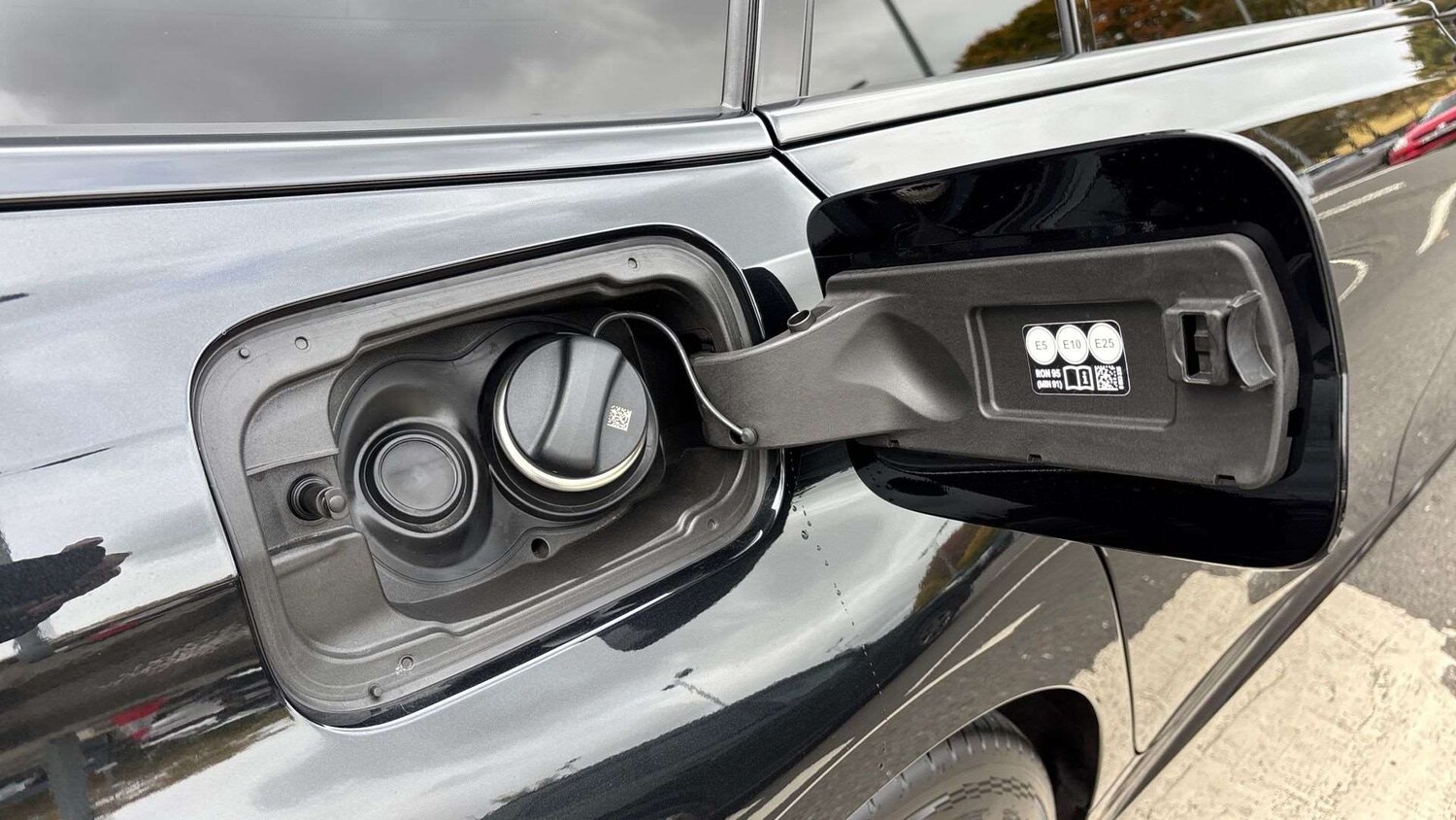 Used BMW 3 Series 2025 for sale - 77972901: Photo 25