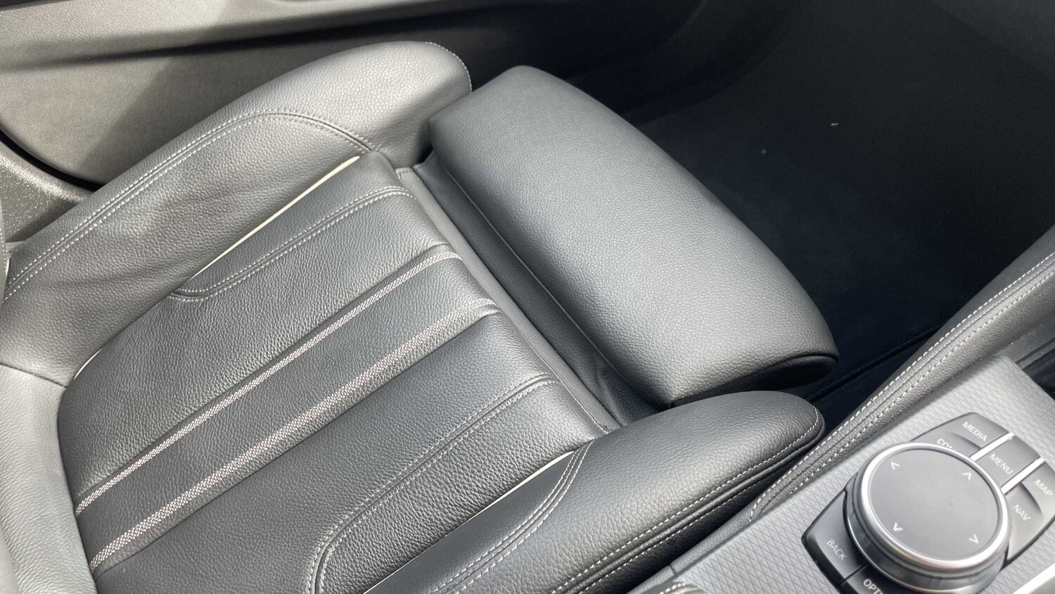 Used BMW 5 Series 2022 for sale - 76230460: Photo 24