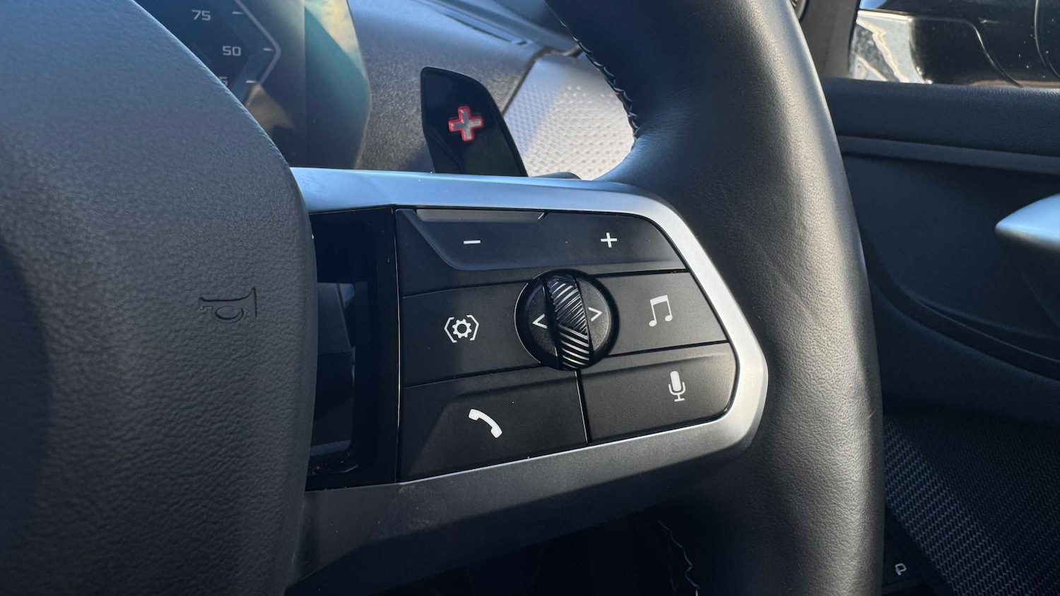 Used BMW 1 Series 2024 for sale - 76442468: Photo 19