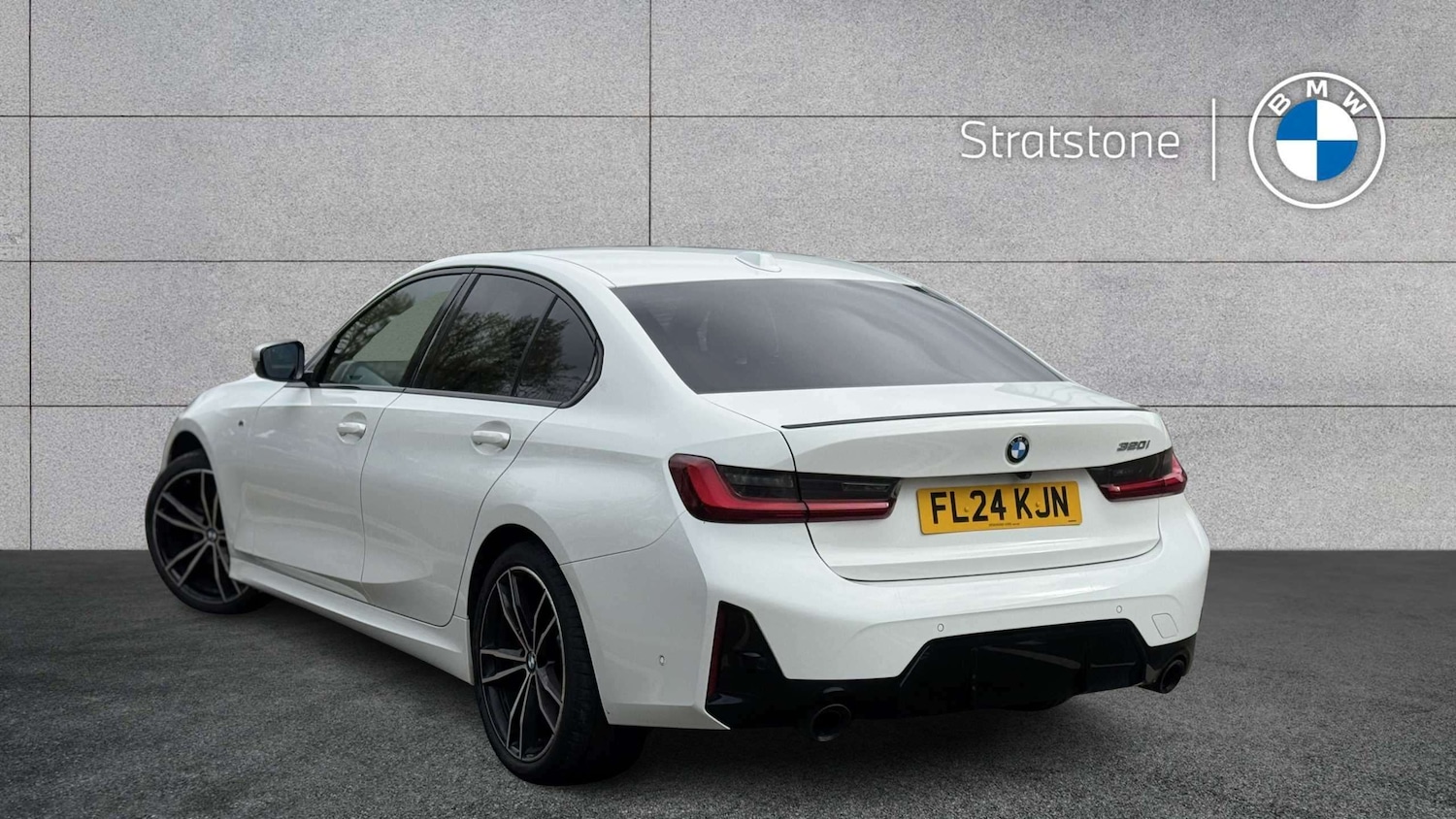 Used BMW 3 Series 2024 for sale - 78137634: Photo 2