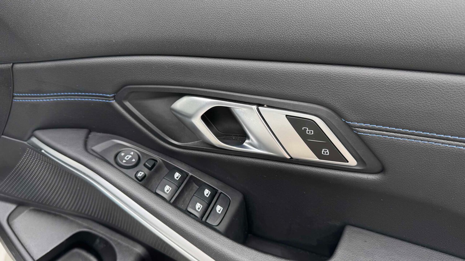 Used BMW 3 Series 2024 for sale - 78137634: Photo 27