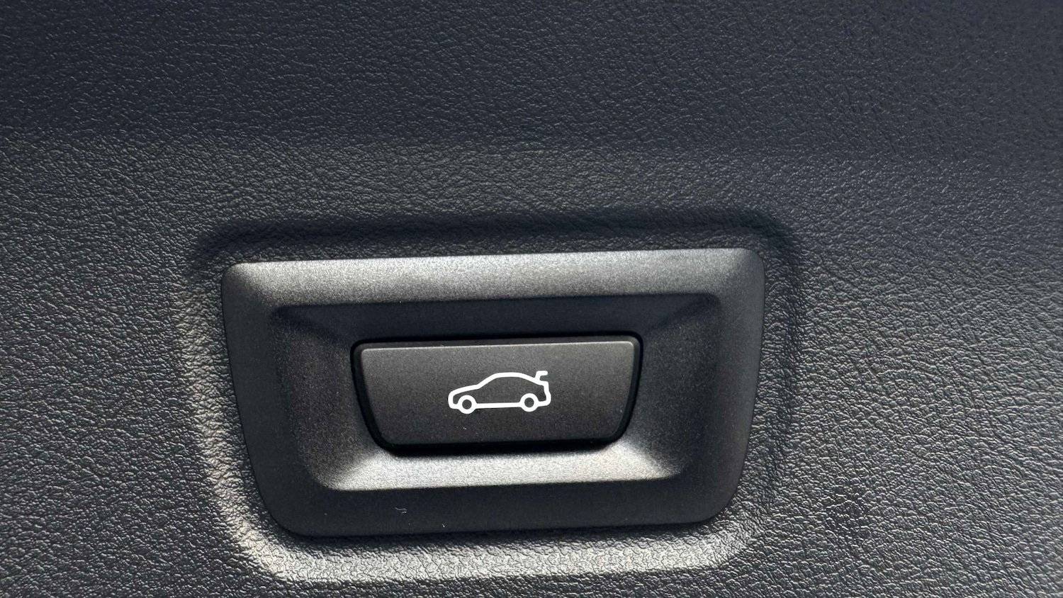 Used BMW i4 2025 for sale - 76610636: Photo 11