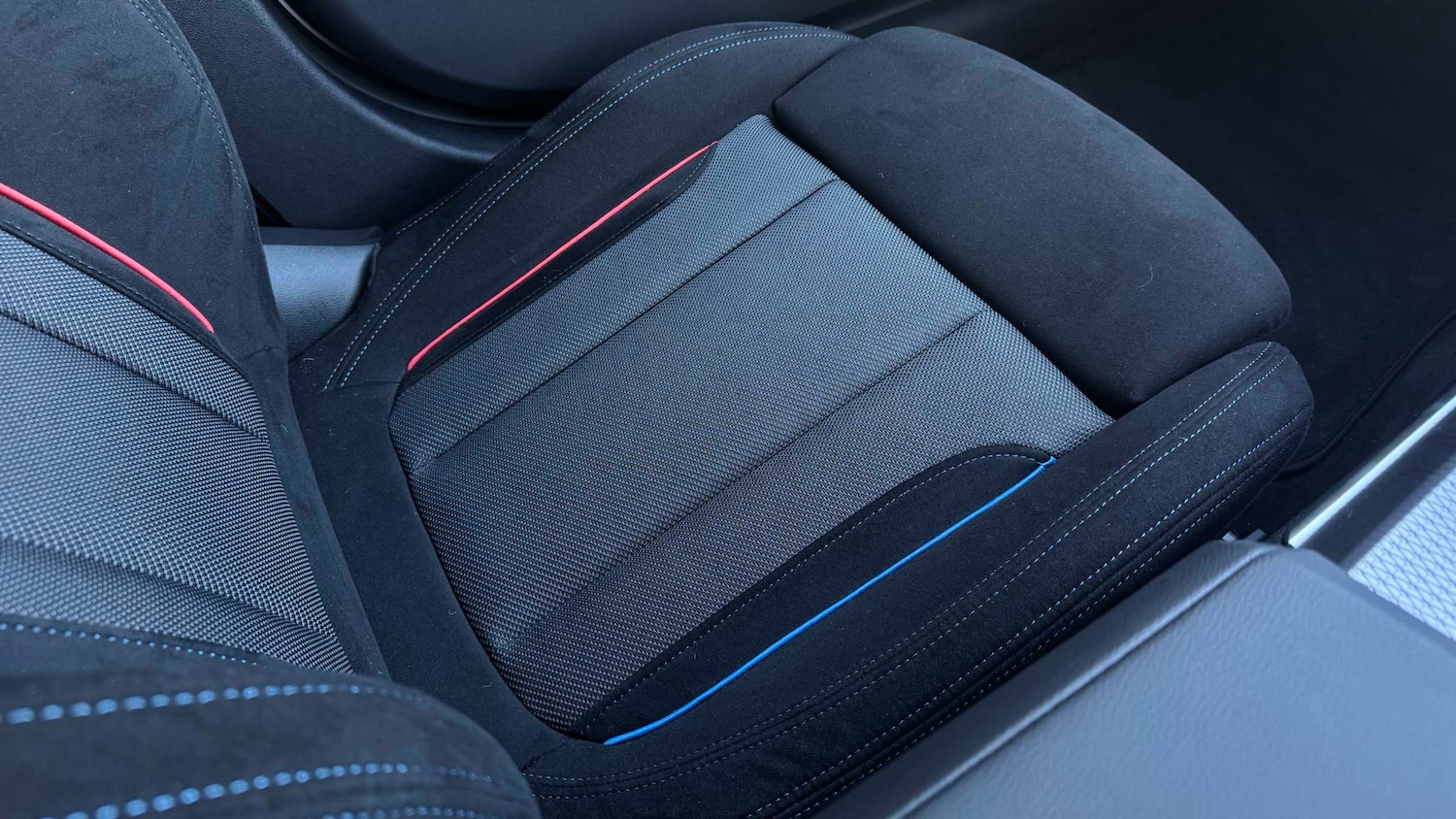 Used BMW i4 2025 for sale - 76610636: Photo 29