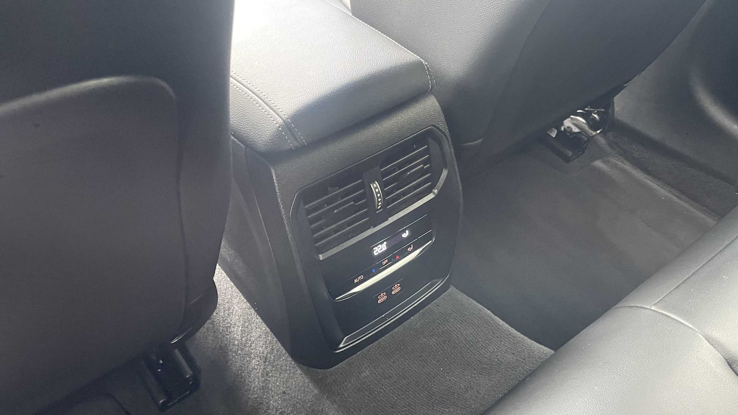 Used BMW 3 Series 2024 for sale - 75944596: Photo 30