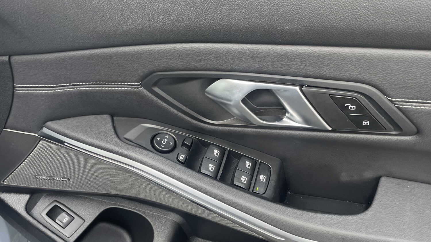 Used BMW 3 Series 2024 for sale - 75944596: Photo 32