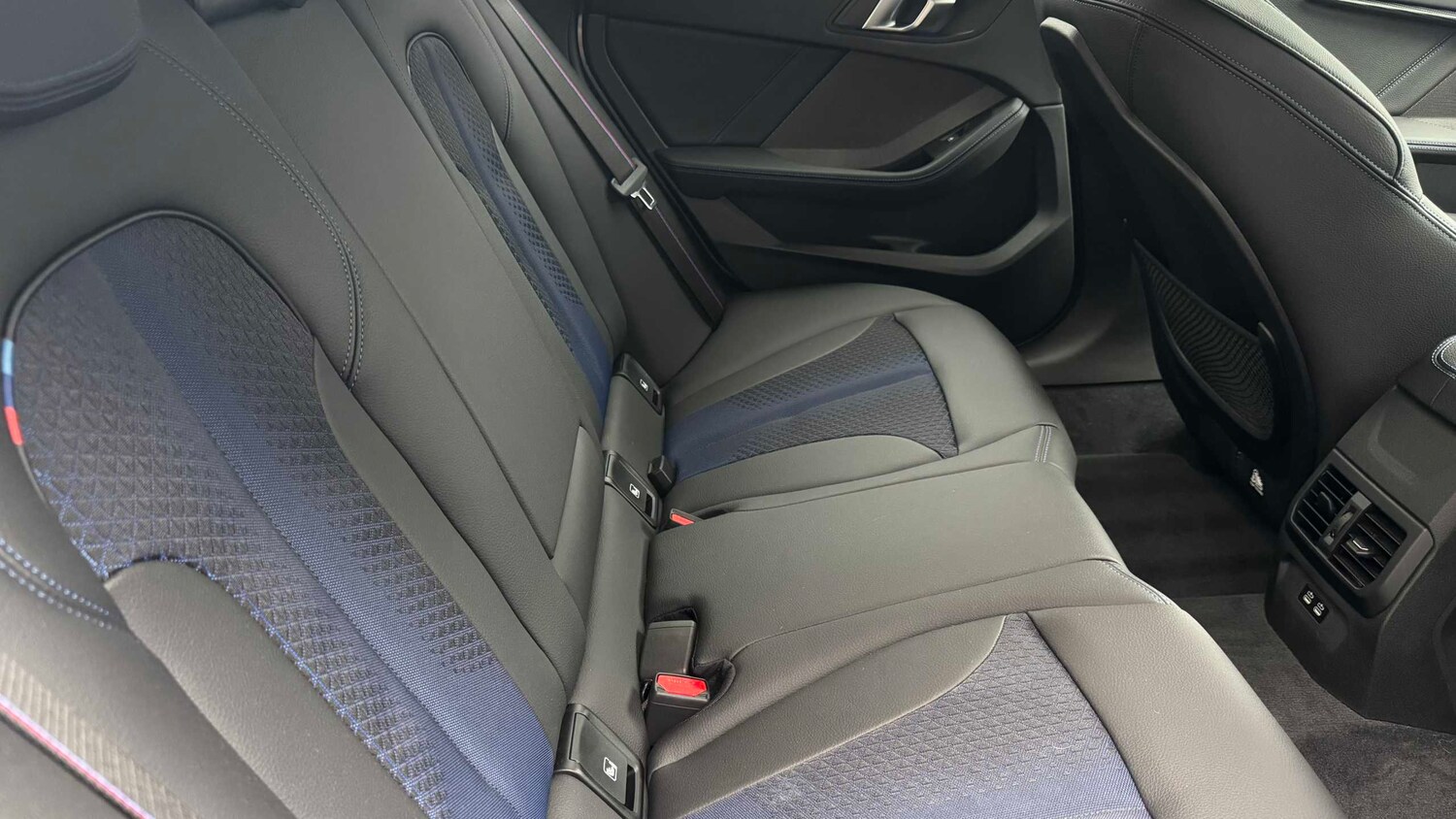 Used BMW 2 Series 2023 for sale - 77810839: Photo 9