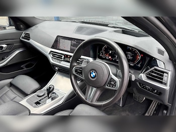 Used BMW 3 Series 2021 for sale - 79015111: Photo