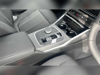 Used BMW 3 Series 2025 for sale - 75818603: Photo