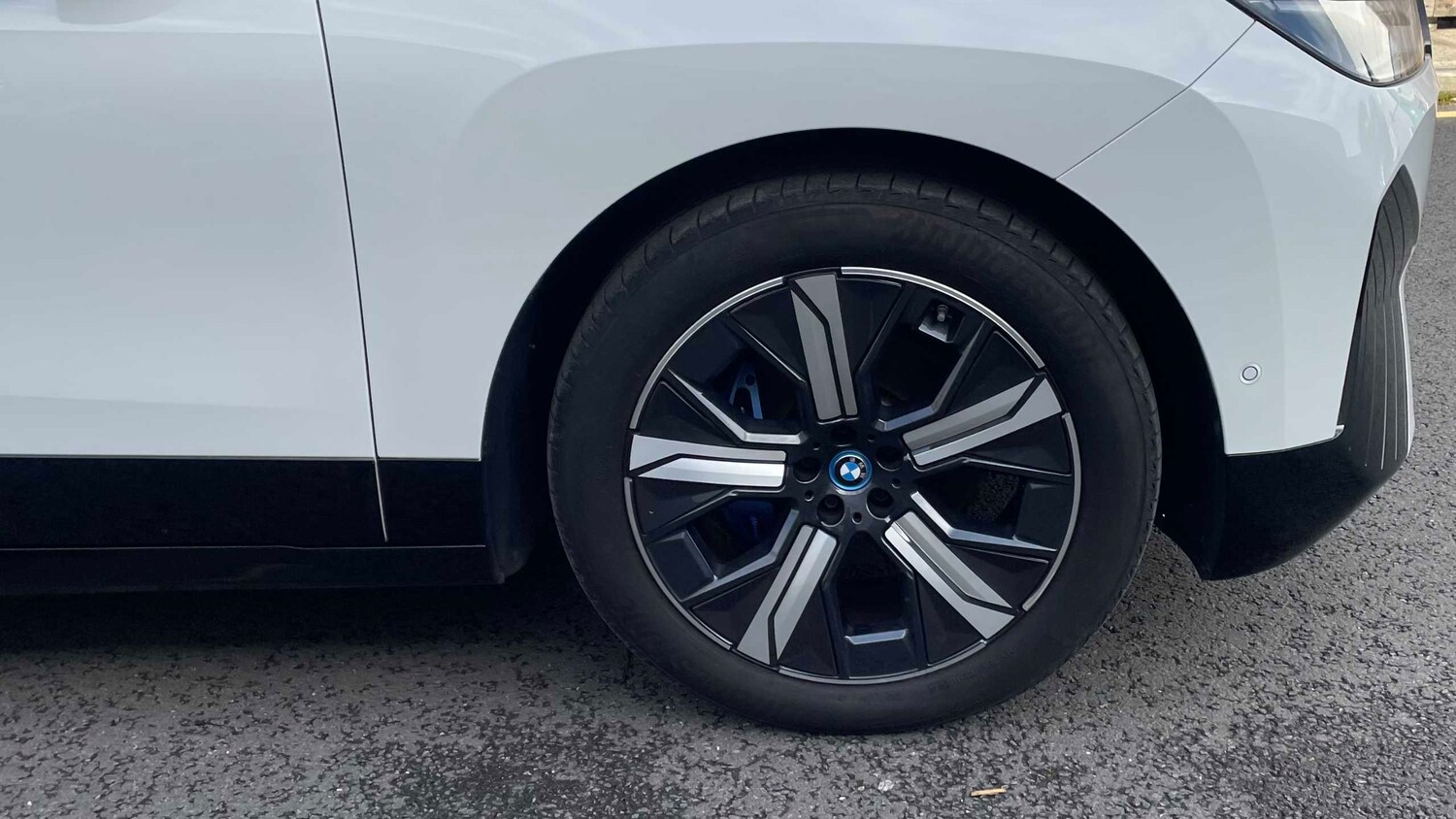 Used BMW iX 2022 for sale - 77674801: Photo 16