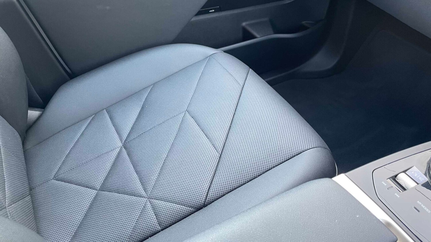 Used BMW iX 2022 for sale - 77674801: Photo 27