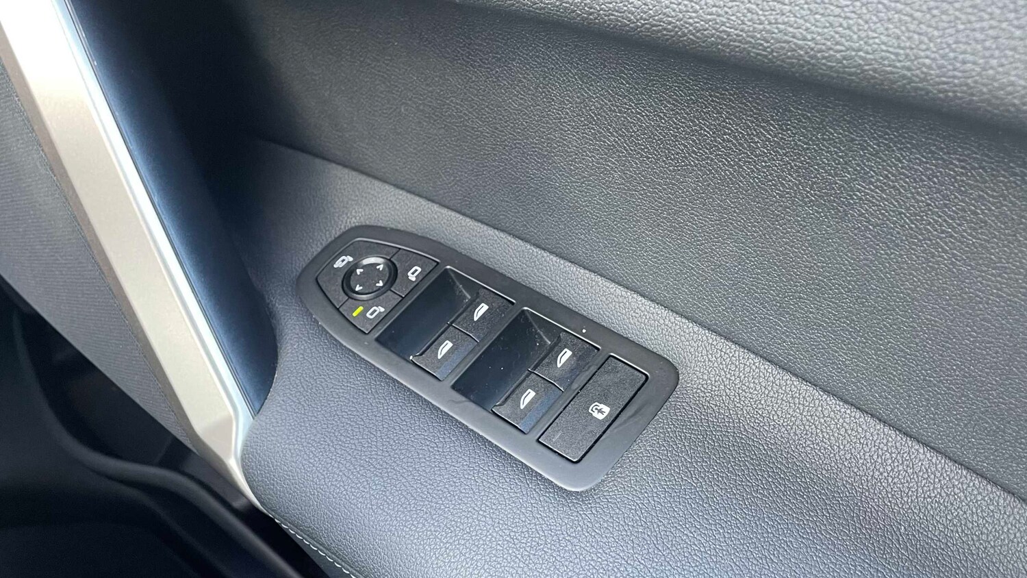 Used BMW iX 2022 for sale - 77674801: Photo 30