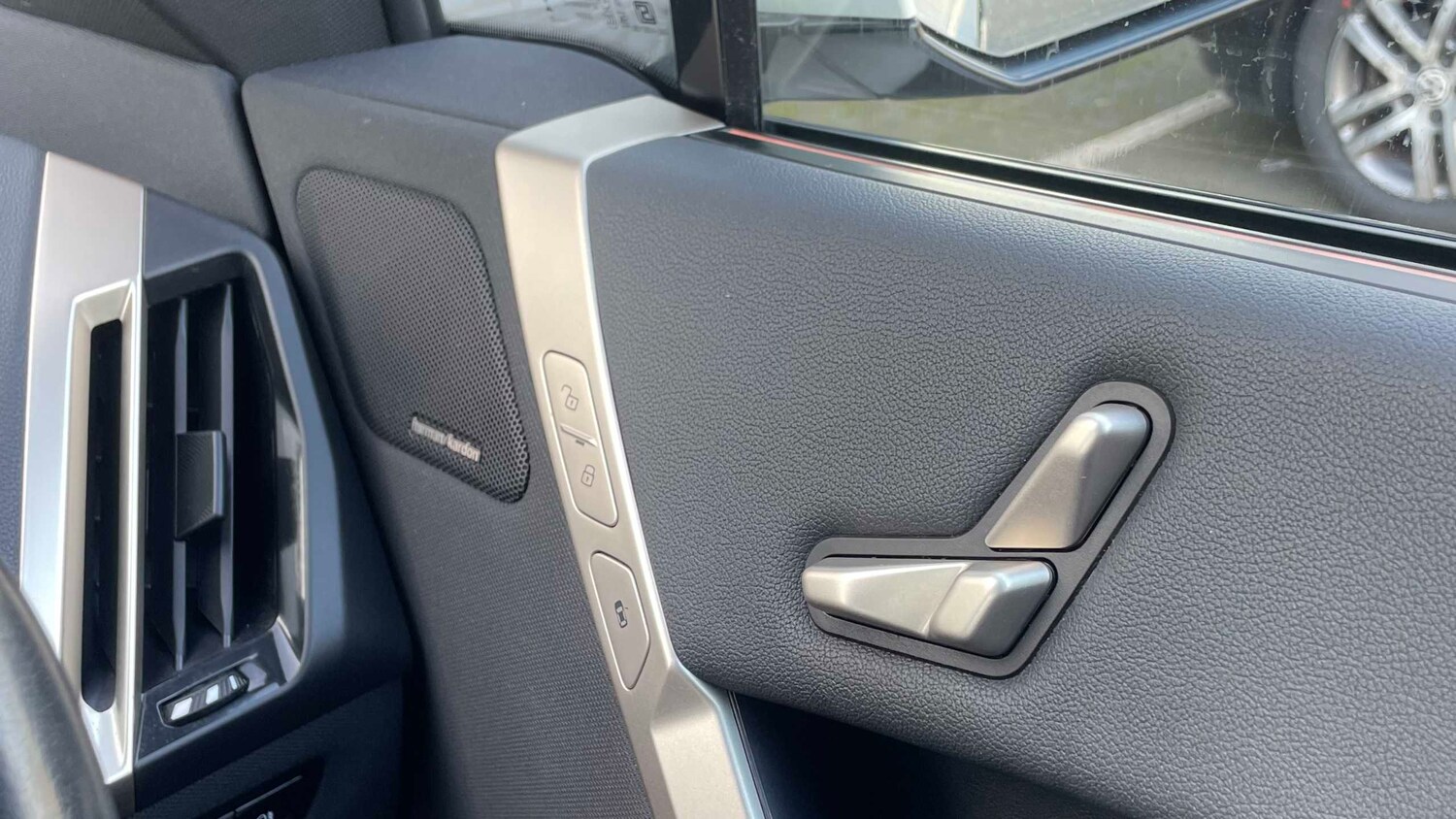 Used BMW iX 2022 for sale - 77674801: Photo 31