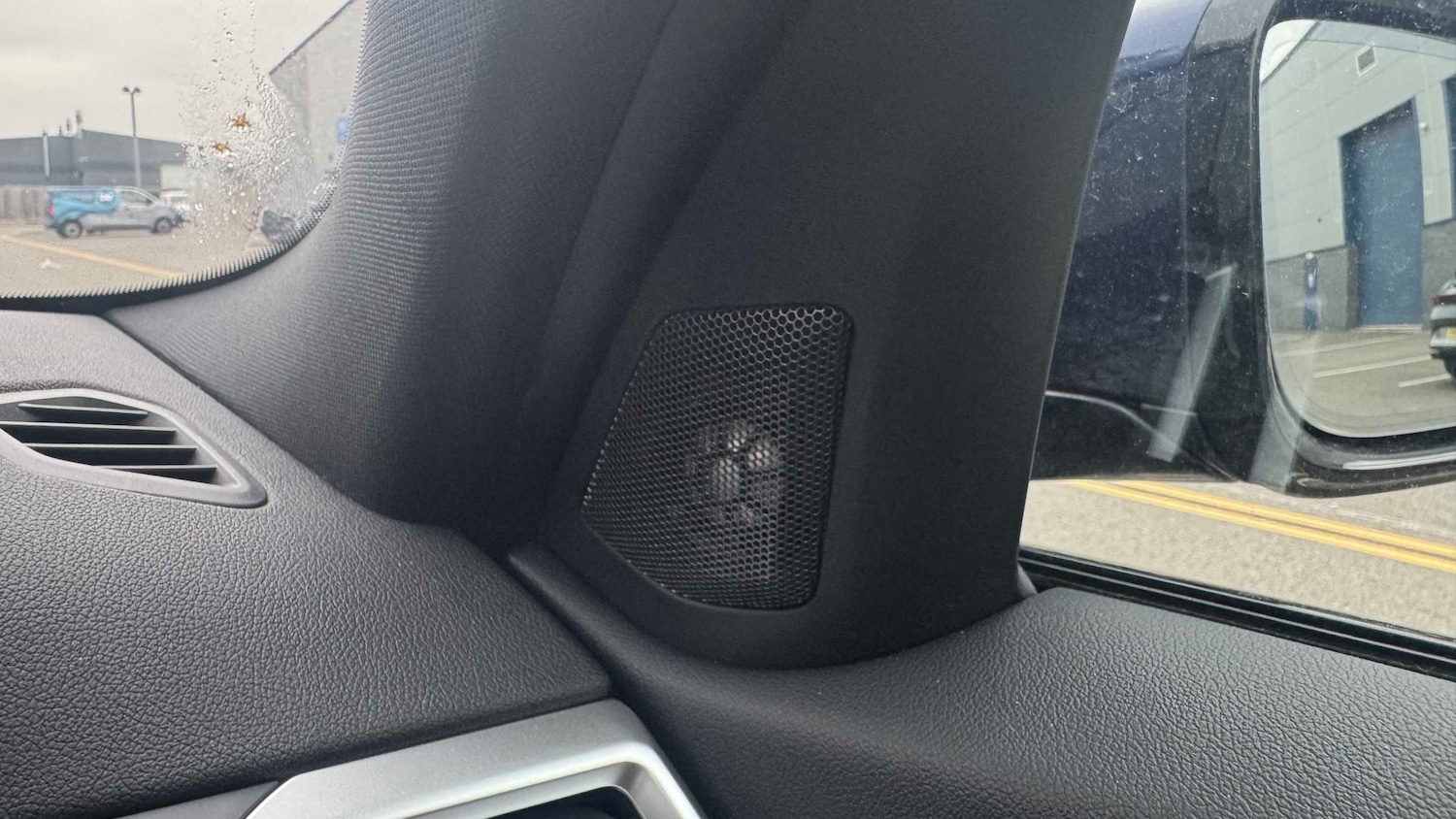 Used BMW 3 Series 2025 for sale - 77943040: Photo 32