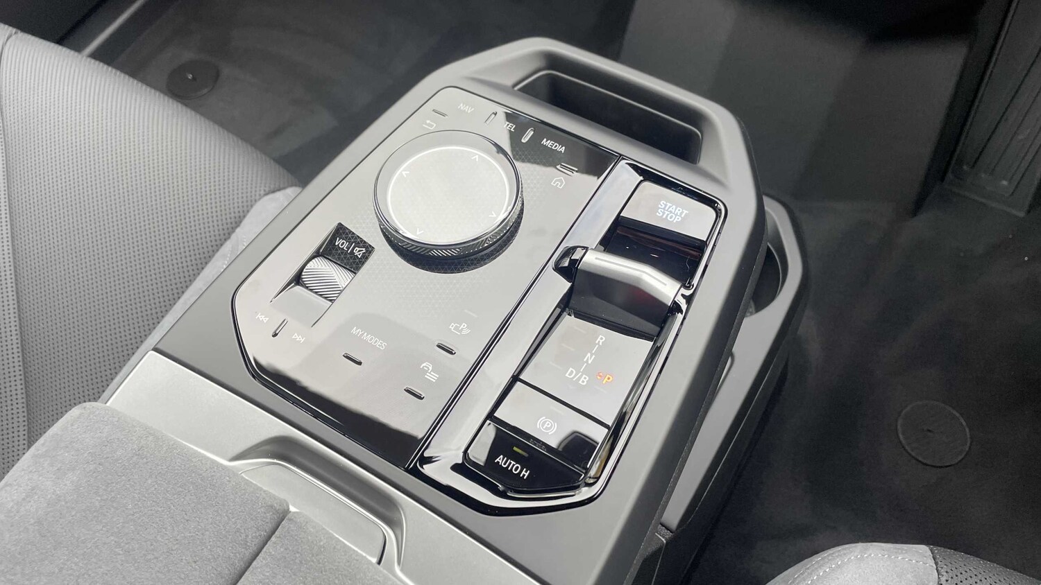 Used BMW iX 2025 for sale - 76262377: Photo 14