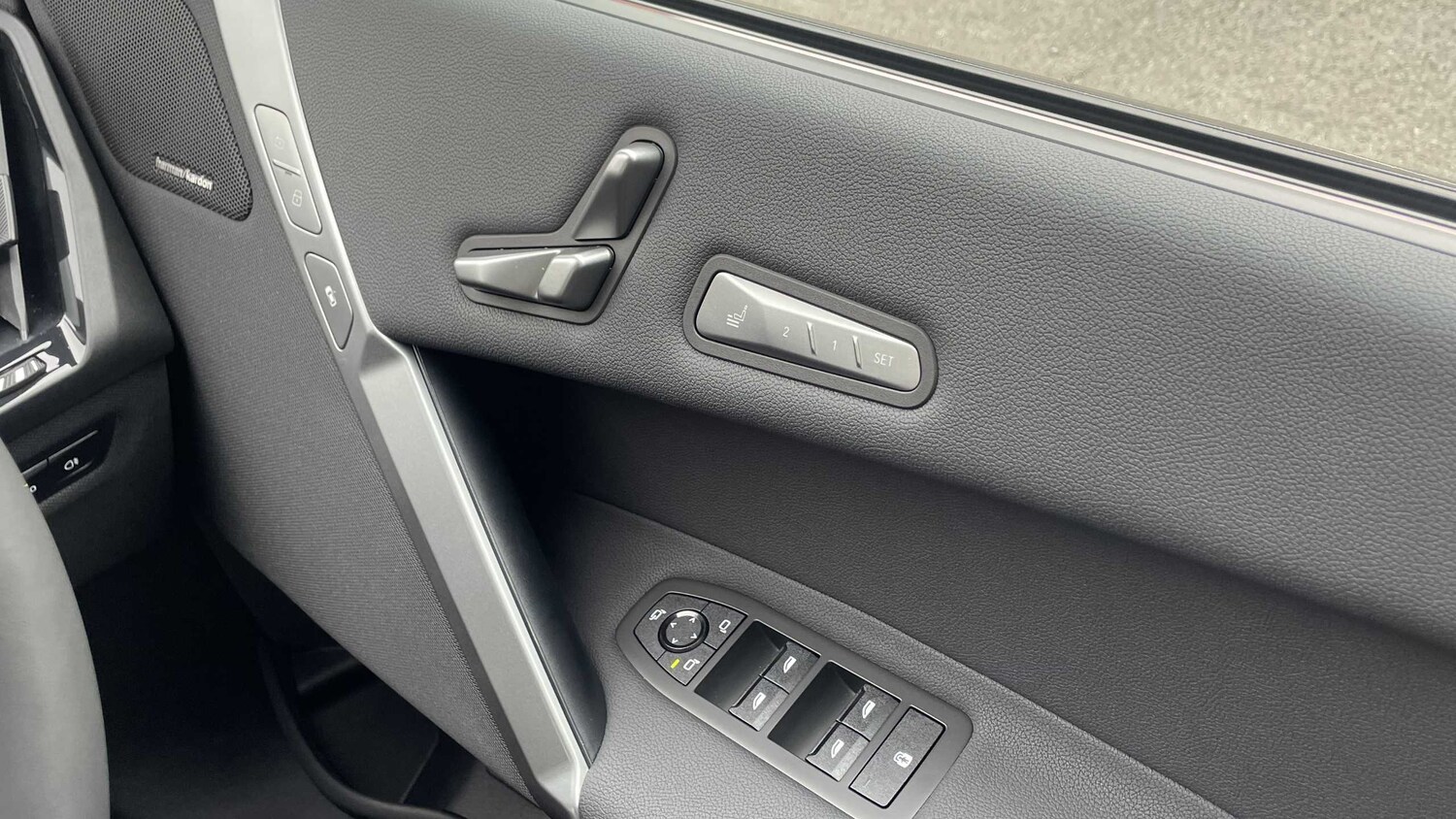 Used BMW iX 2025 for sale - 76262377: Photo 29