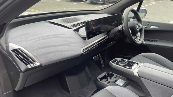 Used BMW iX 2025 for sale - 76262377: Photo 9