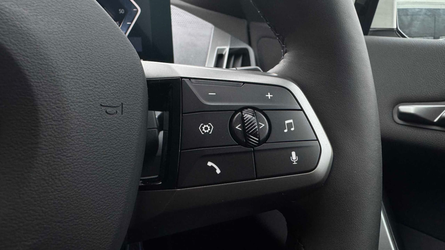 Used BMW iX 2025 for sale - 77147273: Photo 17