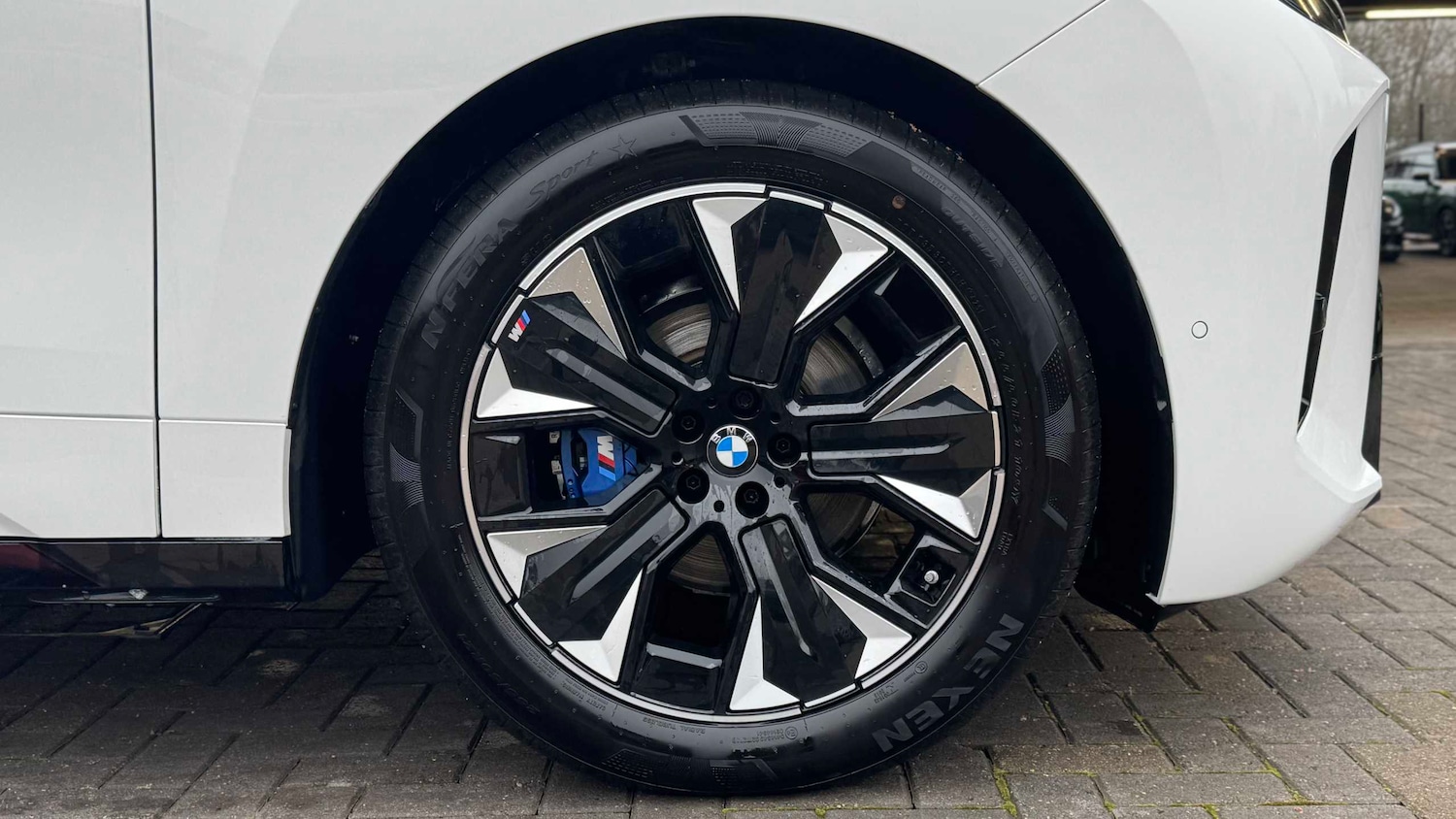 Used BMW iX 2025 for sale - 77147273: Photo 4