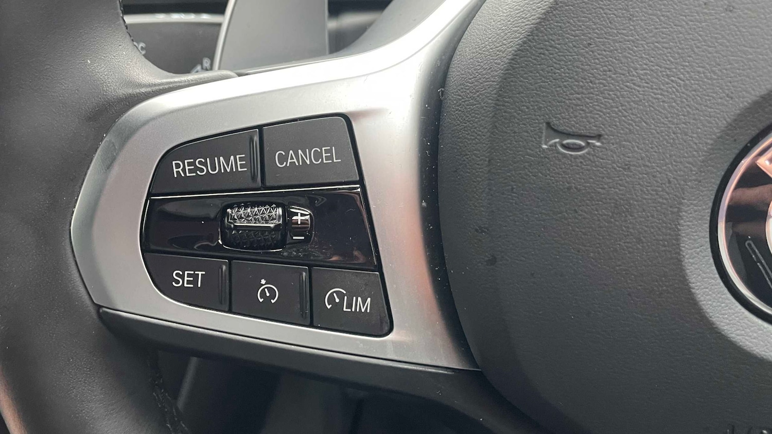 Used BMW 3 Series 2024 for sale - 76774216: Photo 20