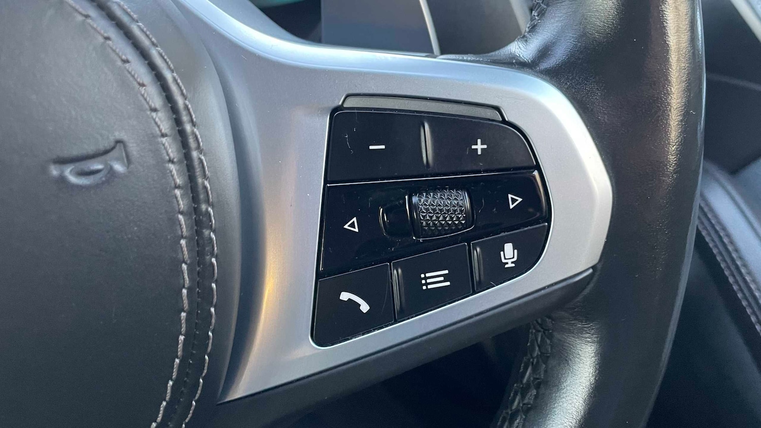 Used BMW 8 Series 2023 for sale - 76745958: Photo 21