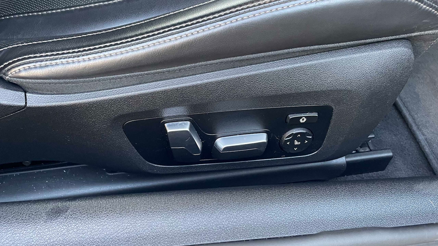 Used BMW 8 Series 2023 for sale - 76745958: Photo 33