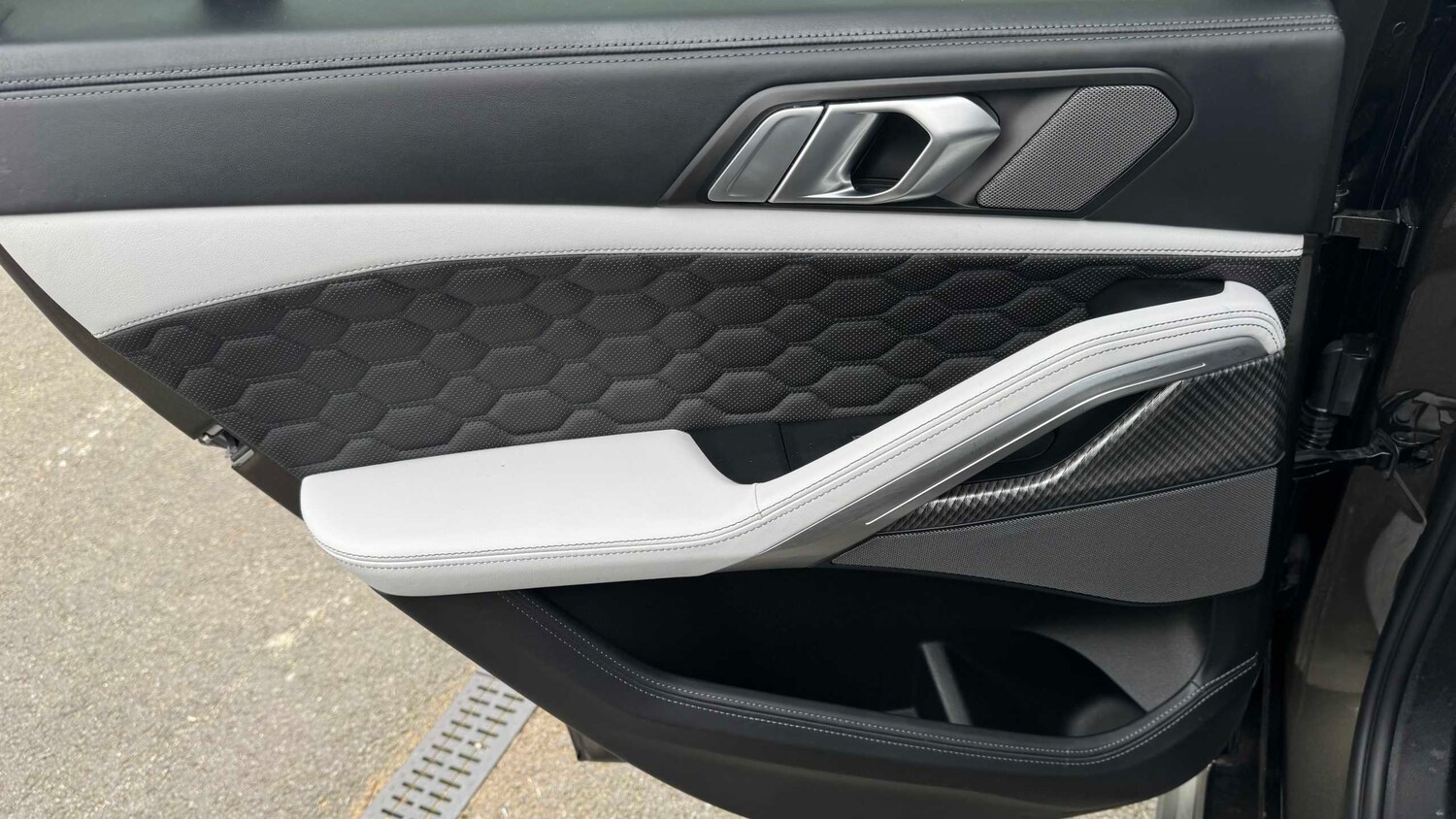 Used BMW x6 M 2023 for sale - 77811046: Photo 14