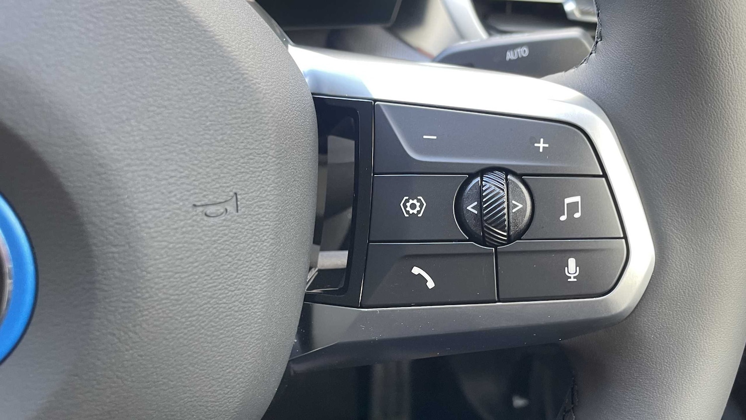 Used BMW iX2 2025 for sale - 76262311: Photo 20