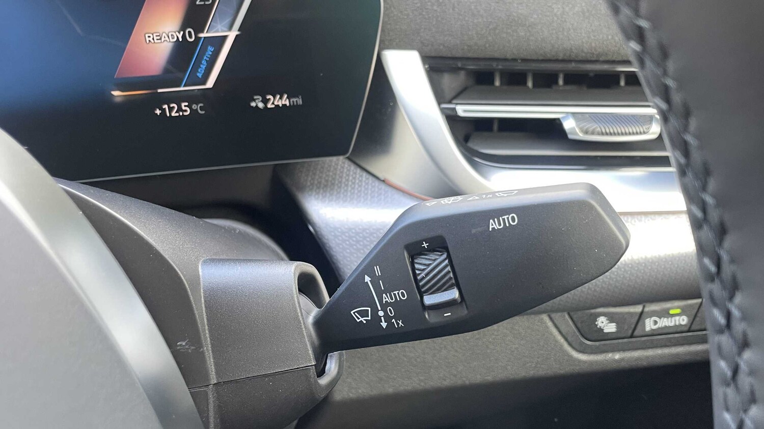Used BMW iX2 2025 for sale - 76262311: Photo 28