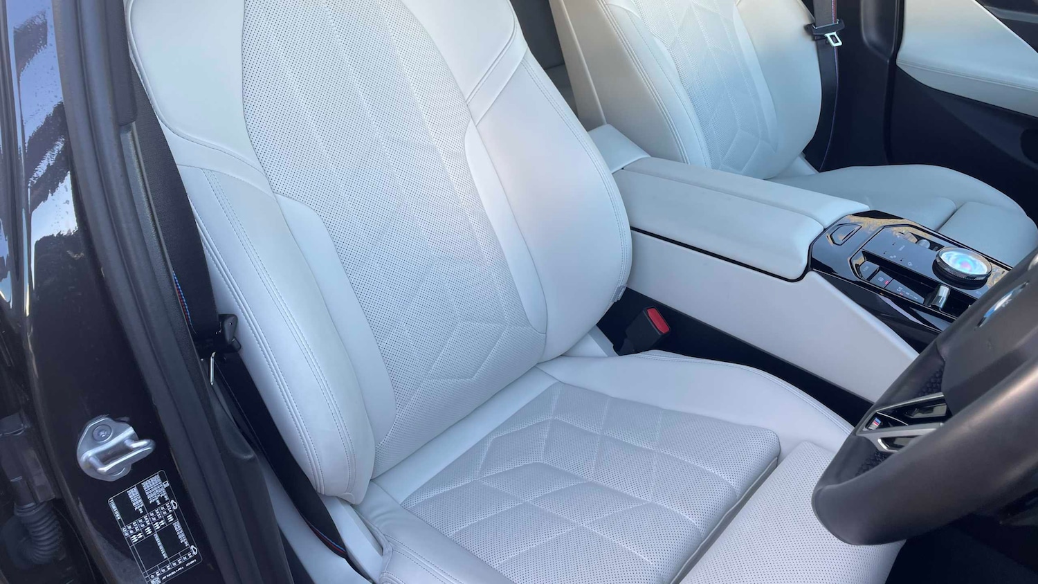 Used BMW 5 Series 2024 for sale - 77270122: Photo 12