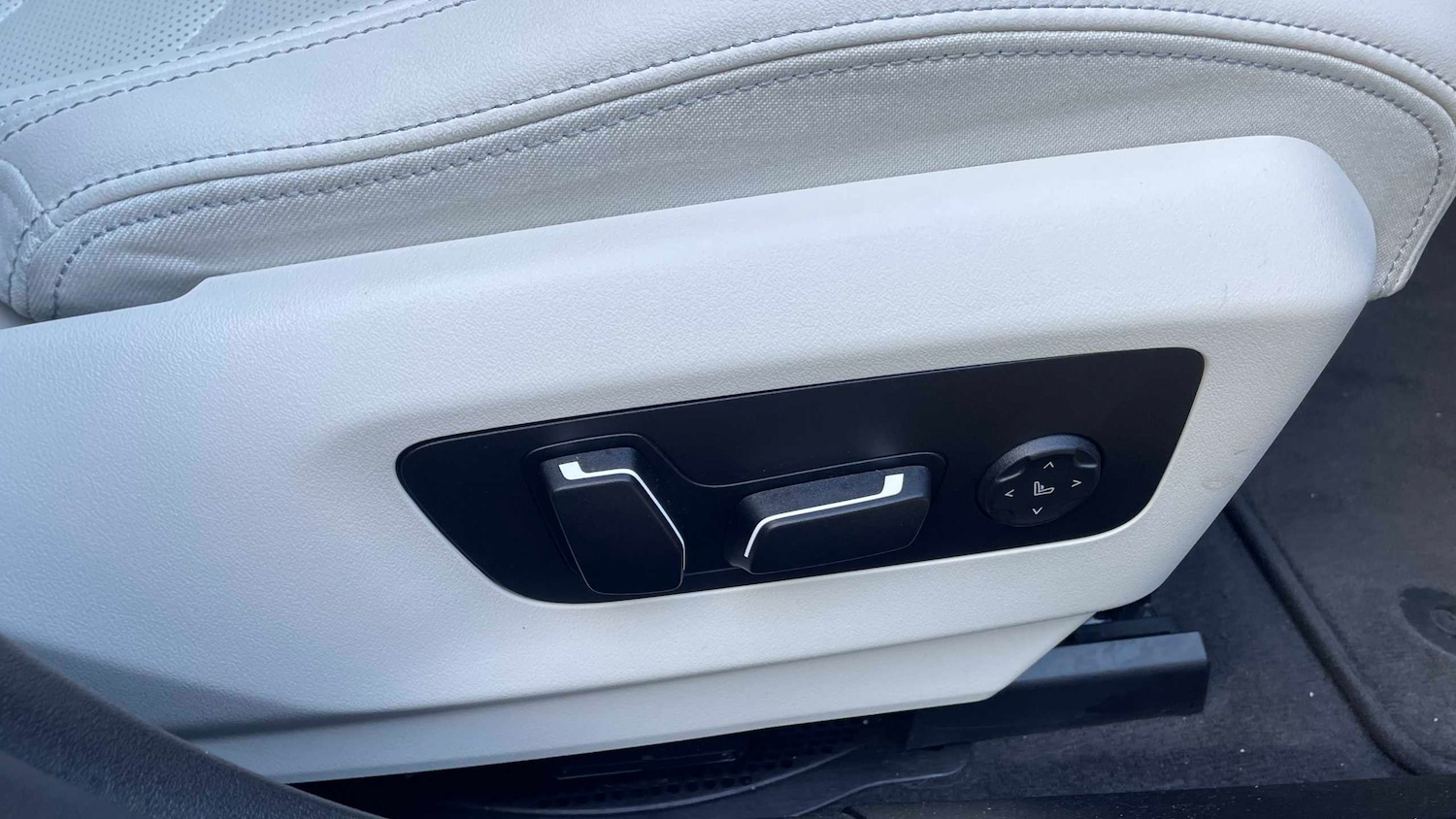 Used BMW 5 Series 2024 for sale - 77270122: Photo 34