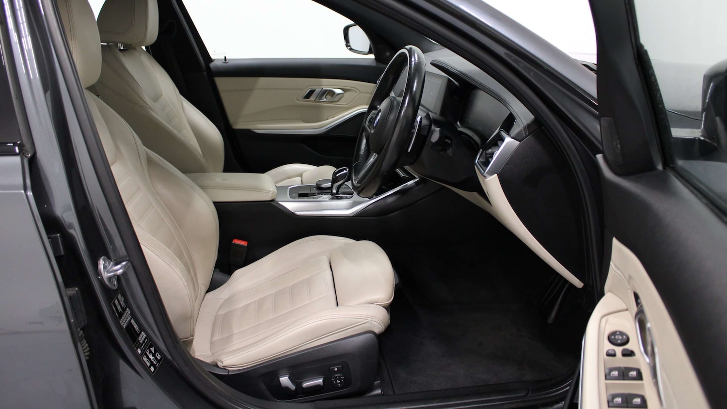 Used BMW 3 Series 2019 for sale - 77772120: Photo 12